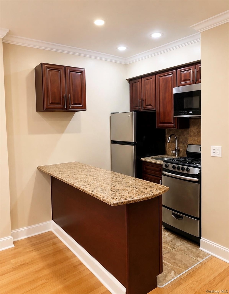 37-21 80th Street - Photo 8