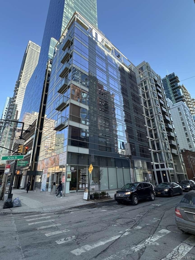 26-26 Jackson Avenue - Photo 13