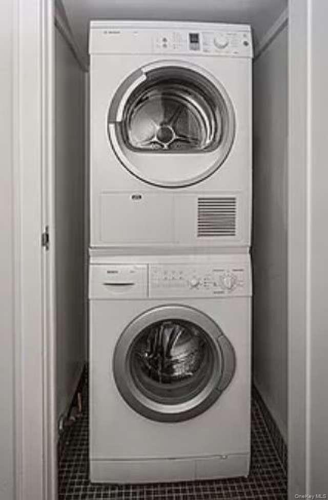 26-26 Jackson Avenue - Photo 6