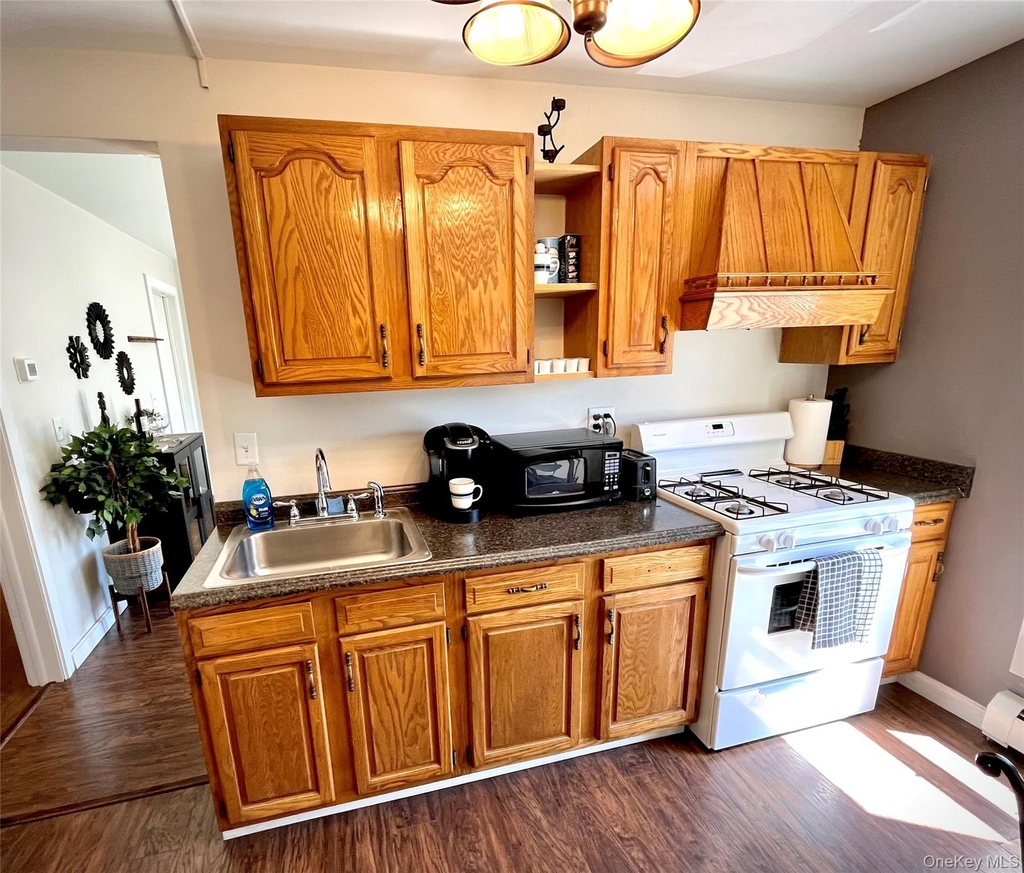29 Main Street - Photo 4