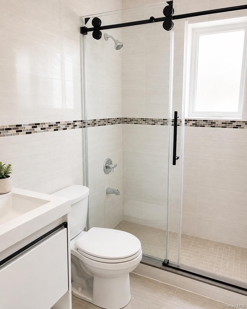 5647 136th Street - Photo 2