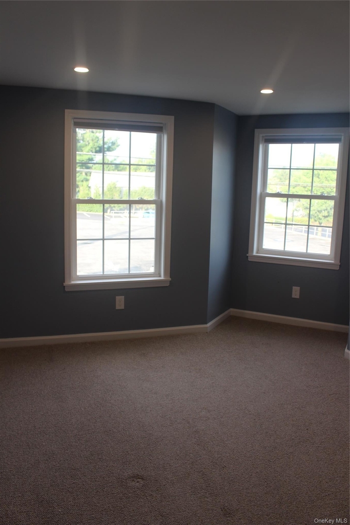 17 Bank Street - Photo 16