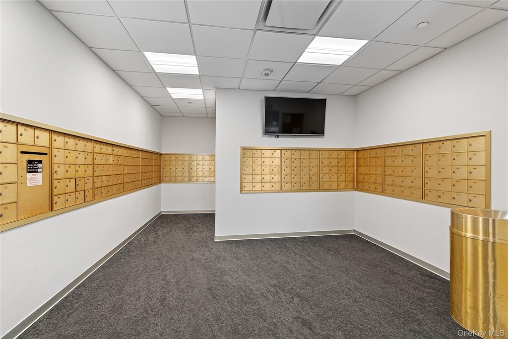 4 Martine Avenue - Photo 22
