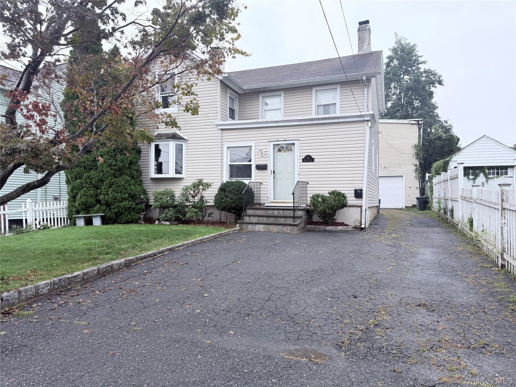 20 Devoe Street - Photo 0
