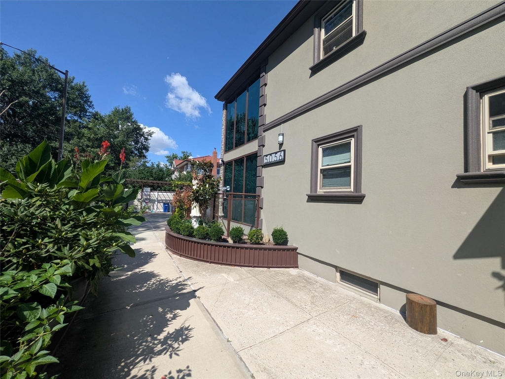 50-56 Utopia Parkway - Photo 29