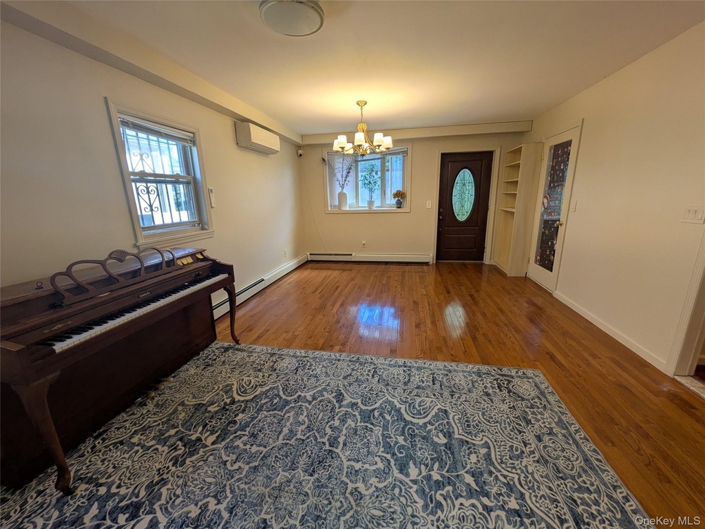 50-56 Utopia Parkway - Photo 5