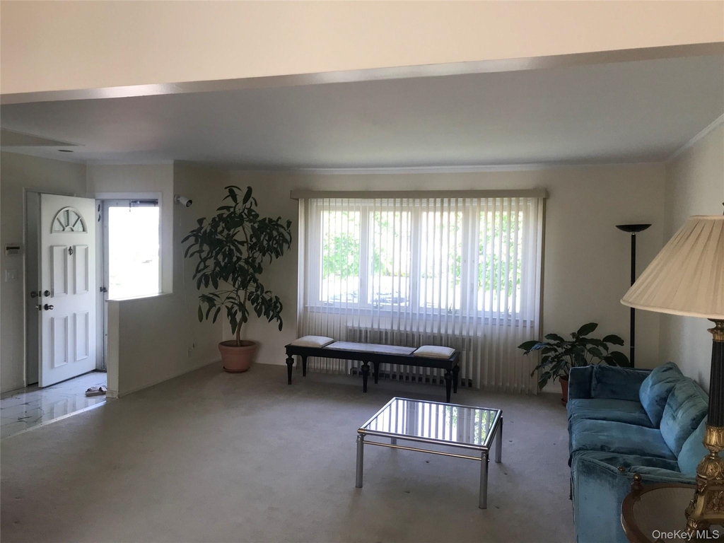33 Burton Avenue - Photo 3