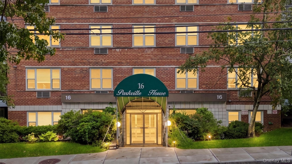 16 Lake Street - Photo 0