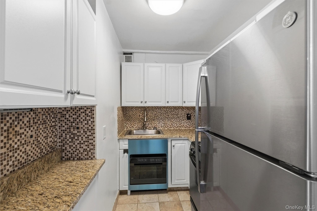 16 Lake Street - Photo 12