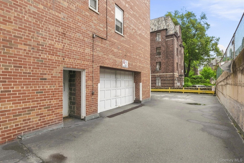 16 Lake Street - Photo 23