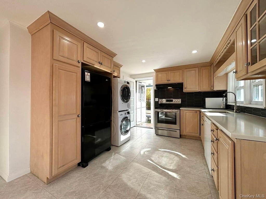 25 W Lakeshore Drive - Photo 13