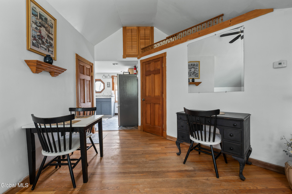 92 Walworth Street - Photo 4