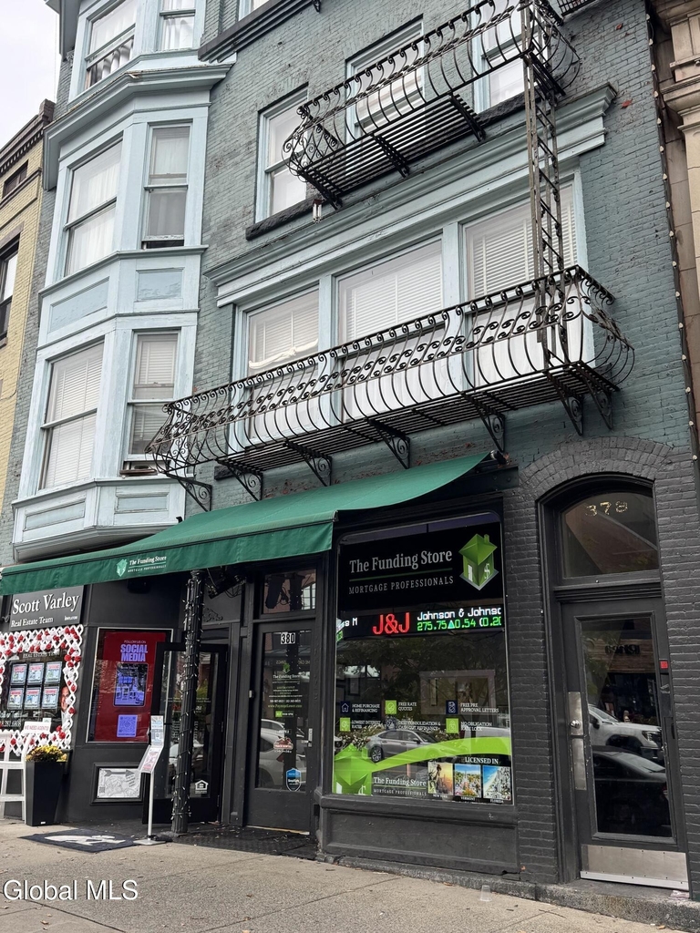378 Broadway - Photo 7