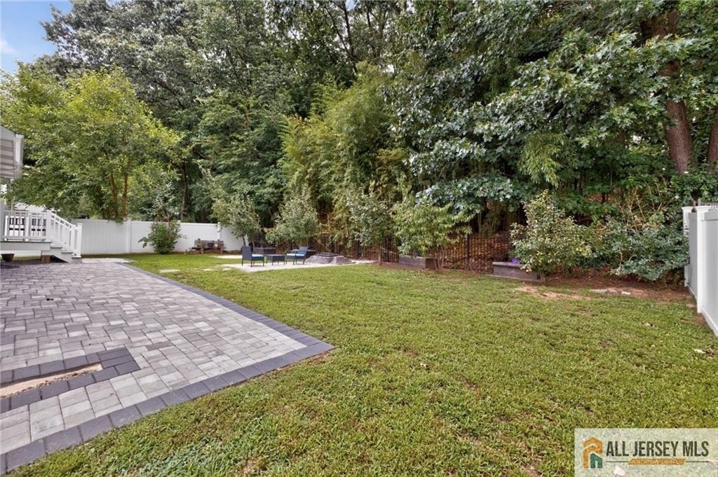 47 Leonardine Avenue - Photo 4