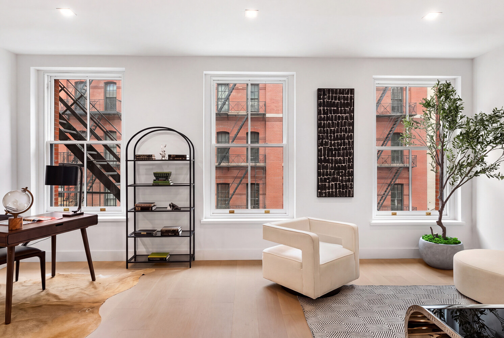 458 Greenwich Street - Photo 0