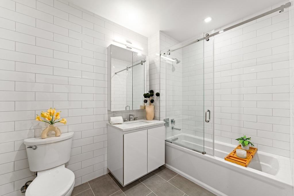 458 Greenwich Street - Photo 8