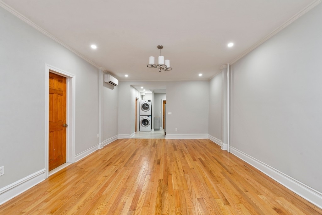 392 Adelphi Street - Photo 7