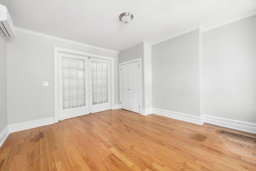 392 Adelphi Street - Photo 9