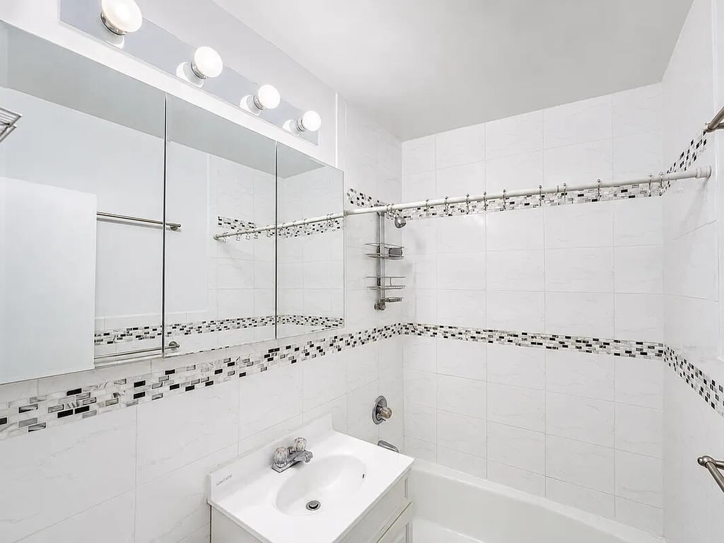 111 3rd Avenue - Photo 4