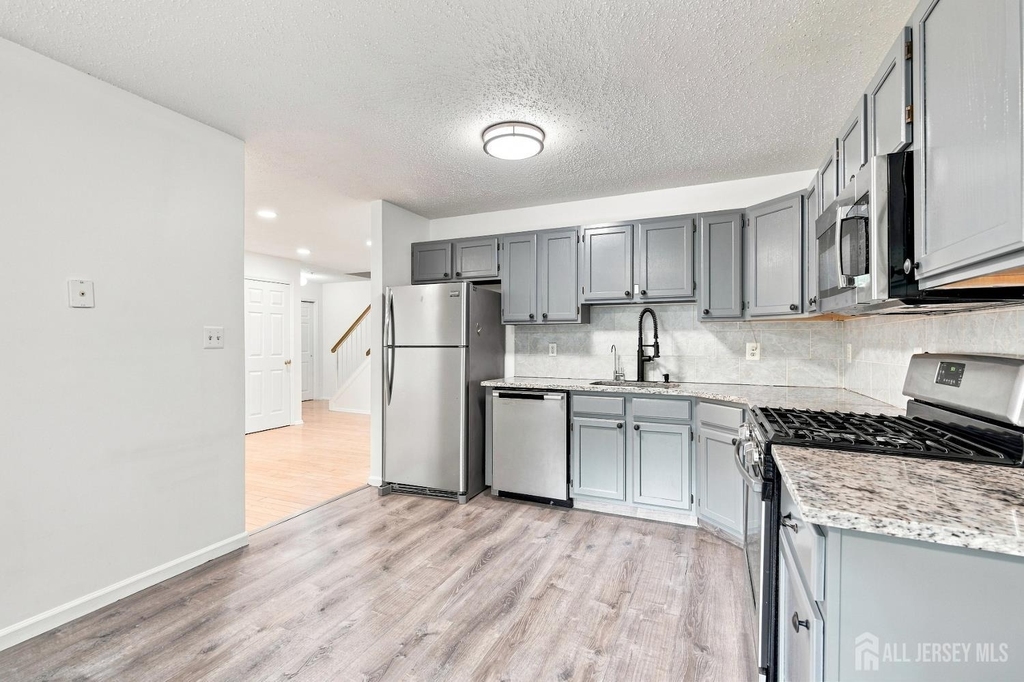 63 Prestwick Way - Photo 7