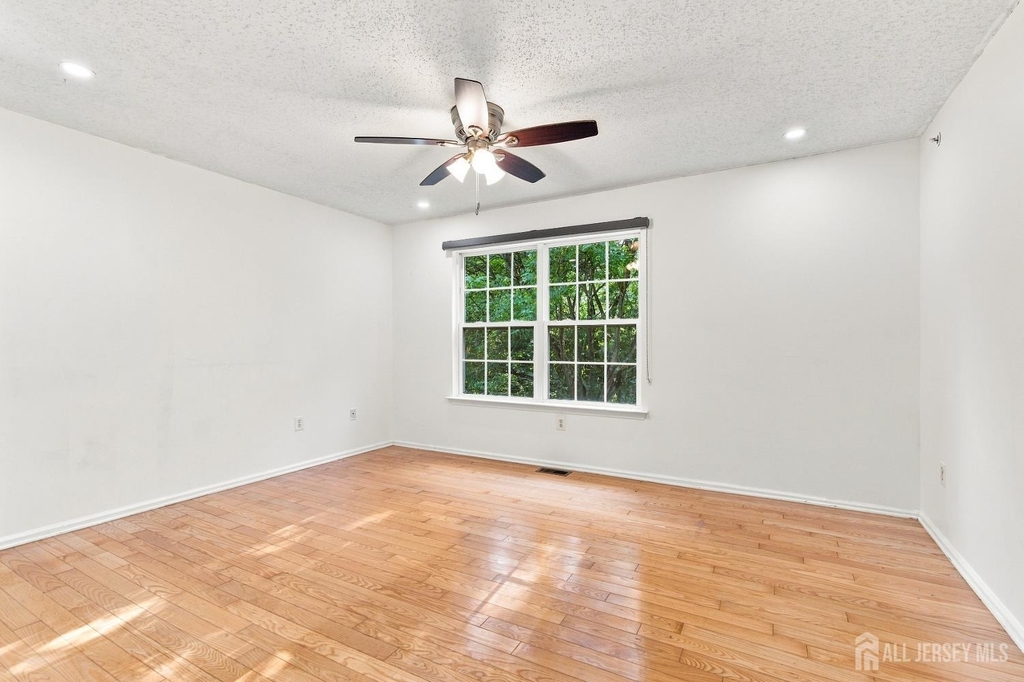 63 Prestwick Way - Photo 13