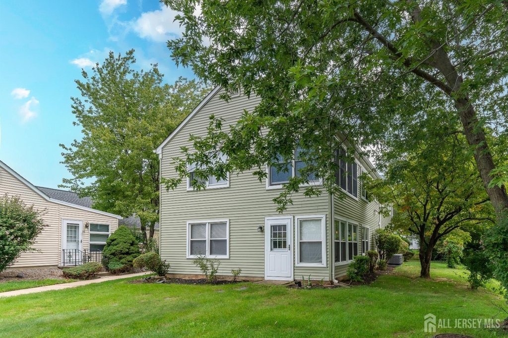 456 Roxbury Lane - Photo 5