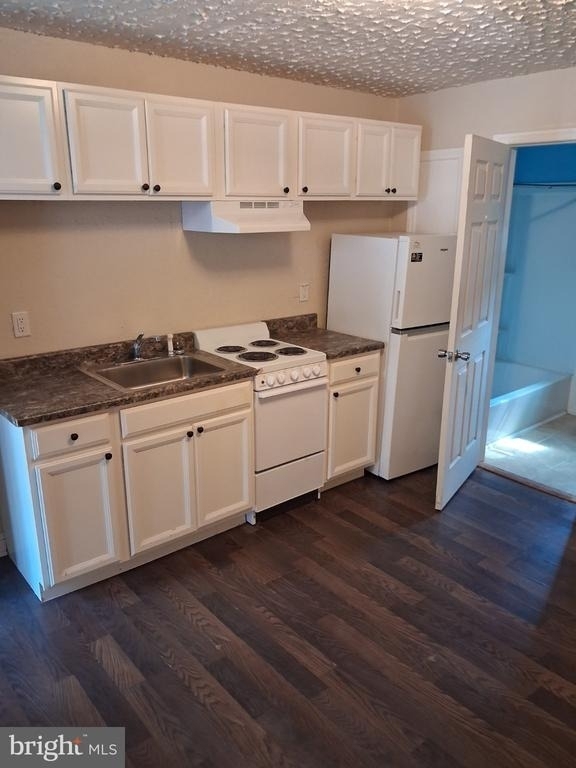 268 Wilkes Street - Photo 0