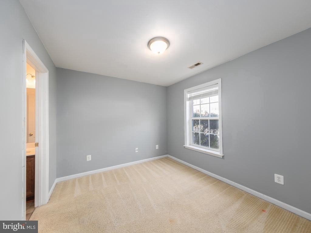 108 Clearwater Court - Photo 8
