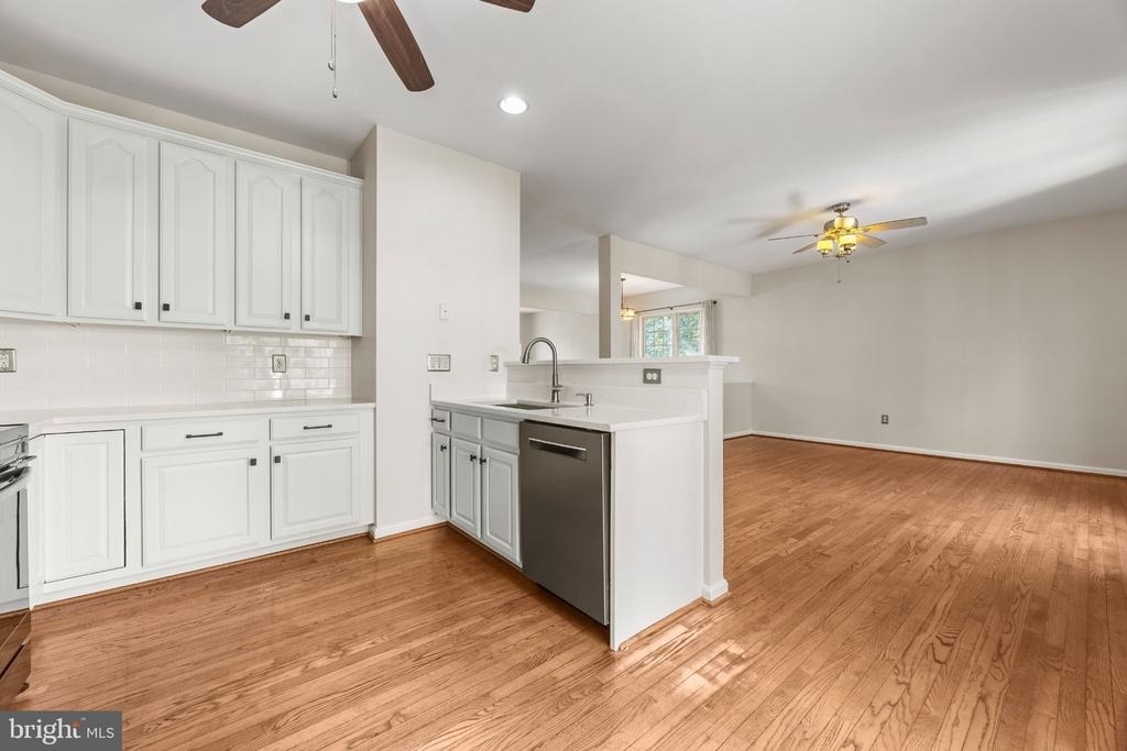 8812 Fenimore Place - Photo 9