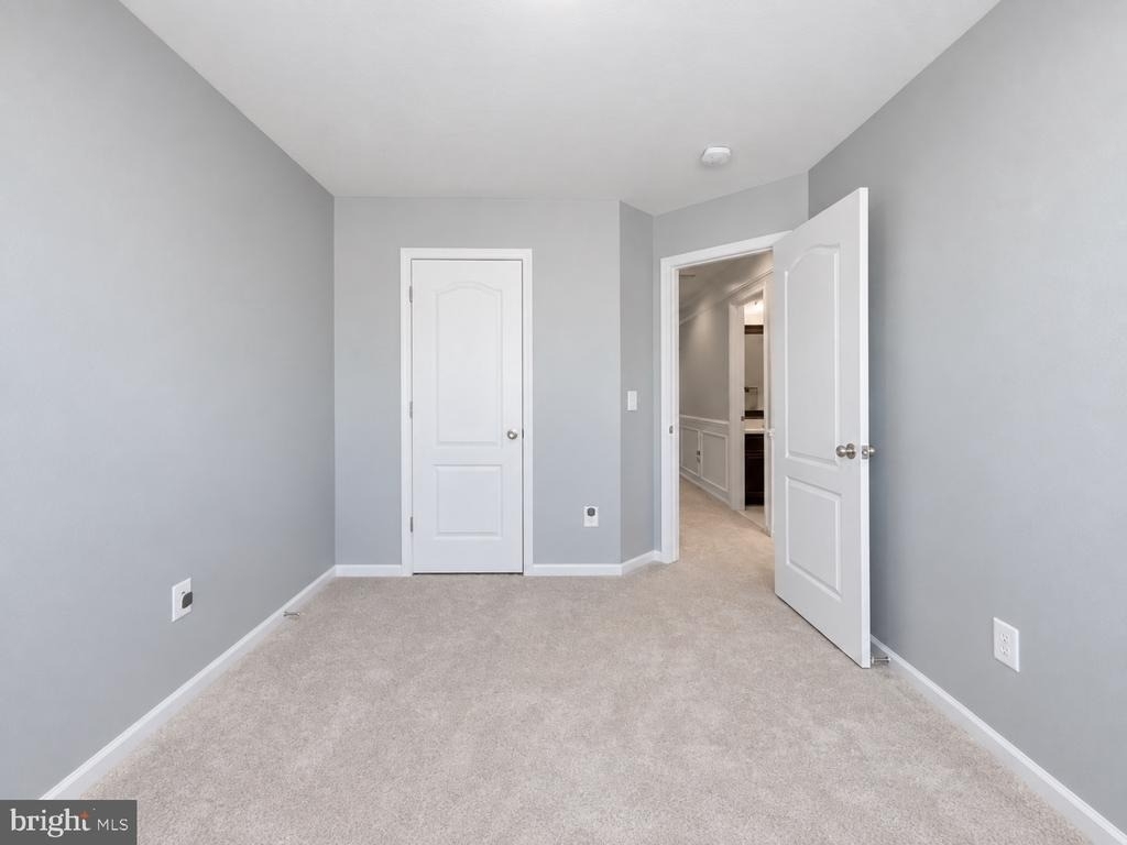 22631 Hawkbill Square - Photo 22