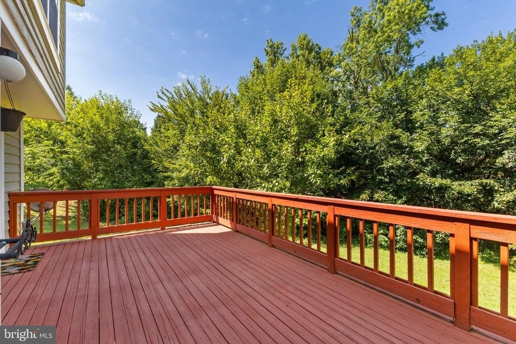 21103 Crocus Terrace - Photo 10