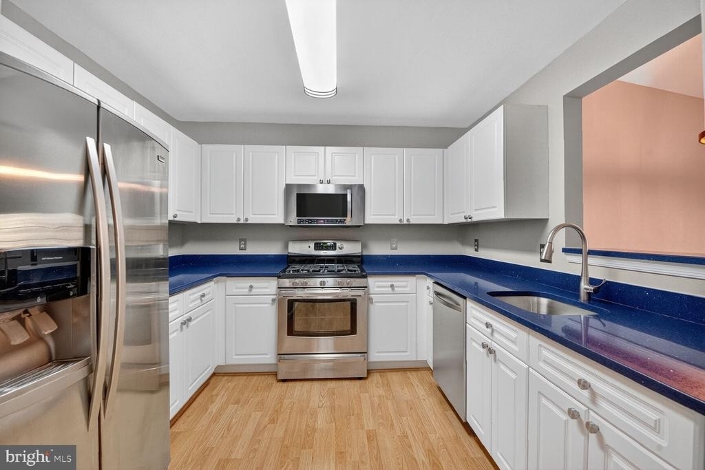 44084 Natalie Terrace - Photo 8
