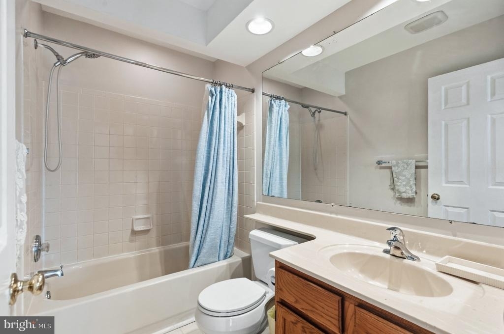 45547 Hutchens Square - Photo 25
