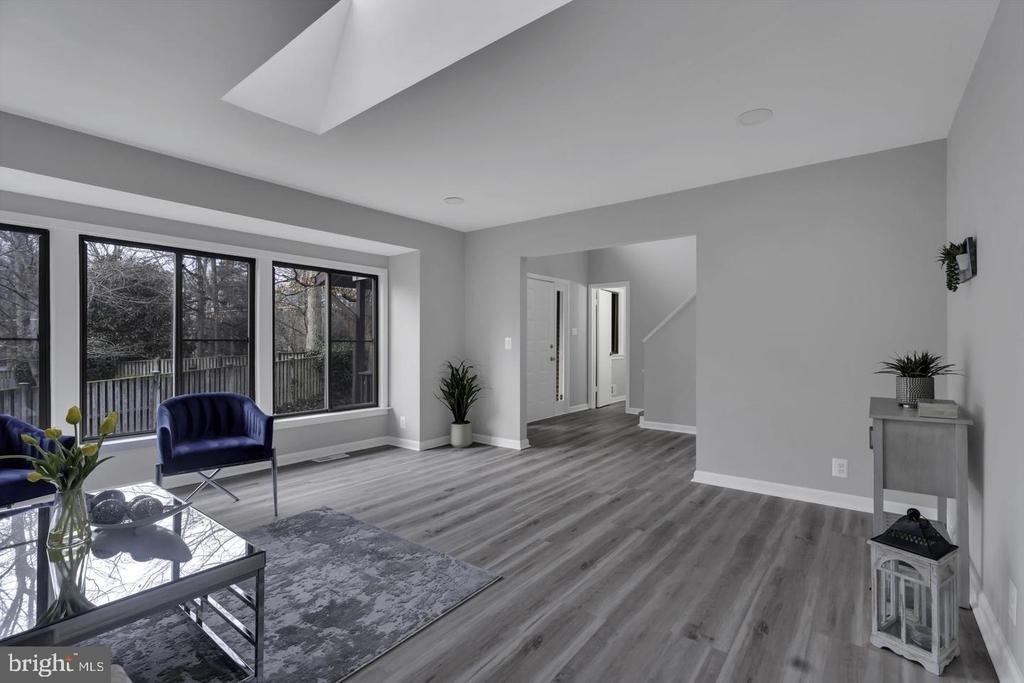 10422 Woodbury Woods Court - Photo 4