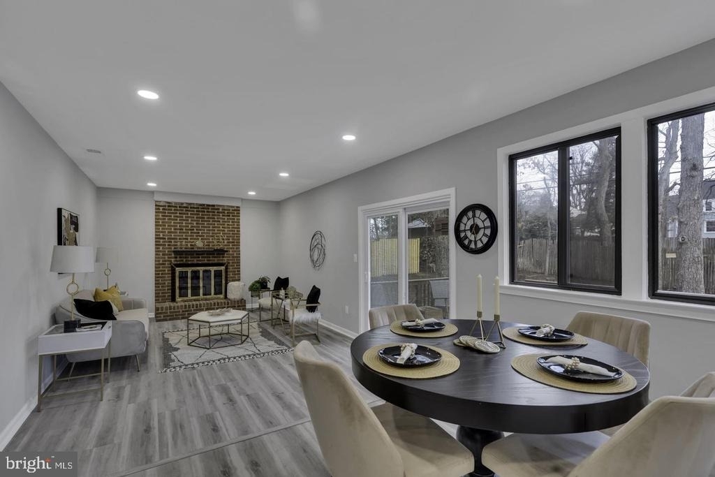 10422 Woodbury Woods Court - Photo 11