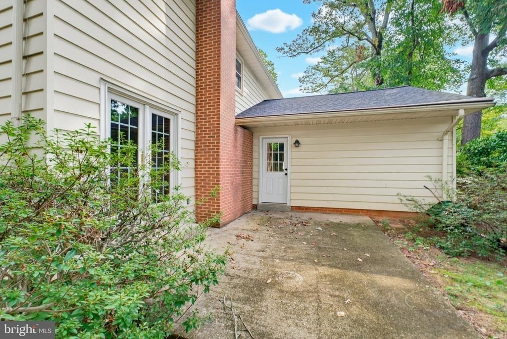 8125 Saxony Drive - Photo 51