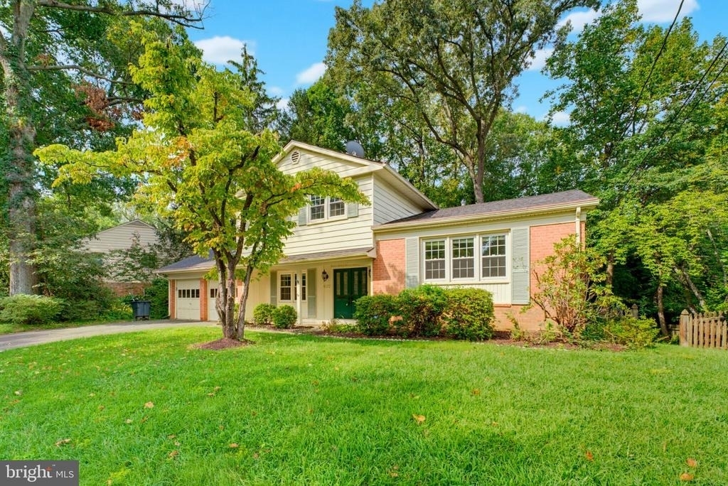 8125 Saxony Drive - Photo 48