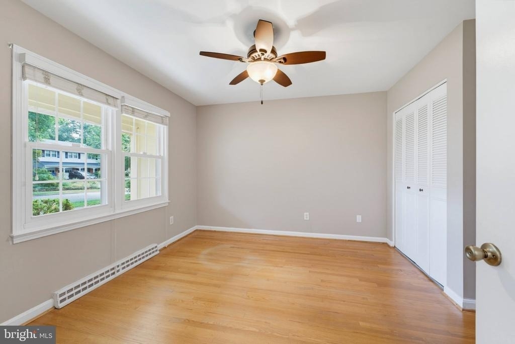 8125 Saxony Drive - Photo 20