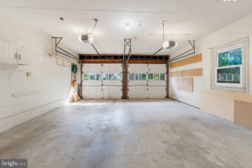 8125 Saxony Drive - Photo 43