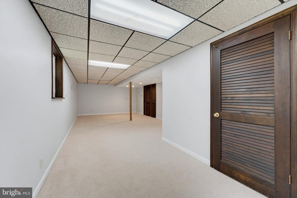 8125 Saxony Drive - Photo 45