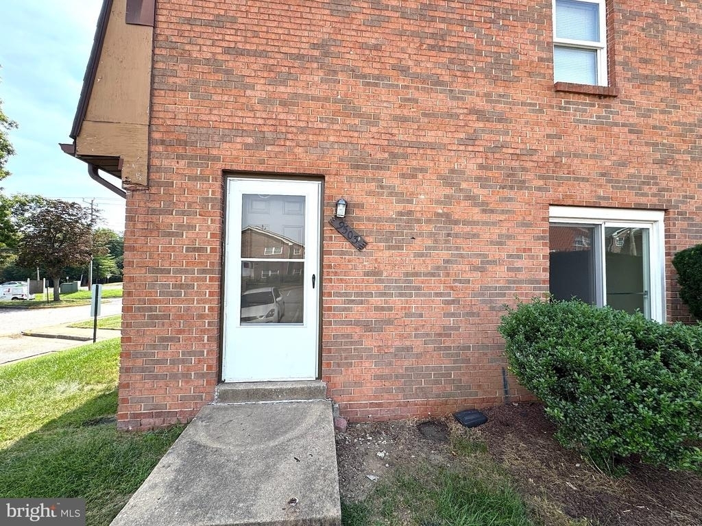 9503 Hagel Circle - Photo 1
