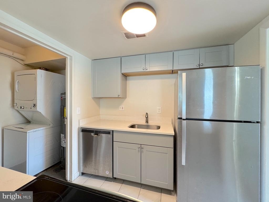 9503 Hagel Circle - Photo 11