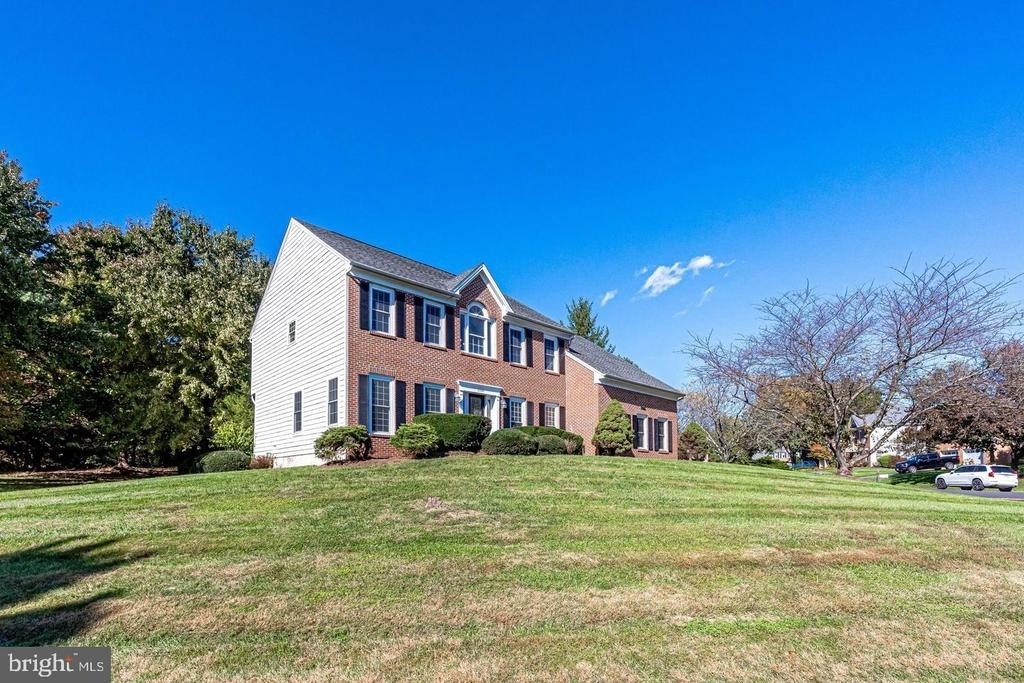 1168 Taji Court - Photo 3