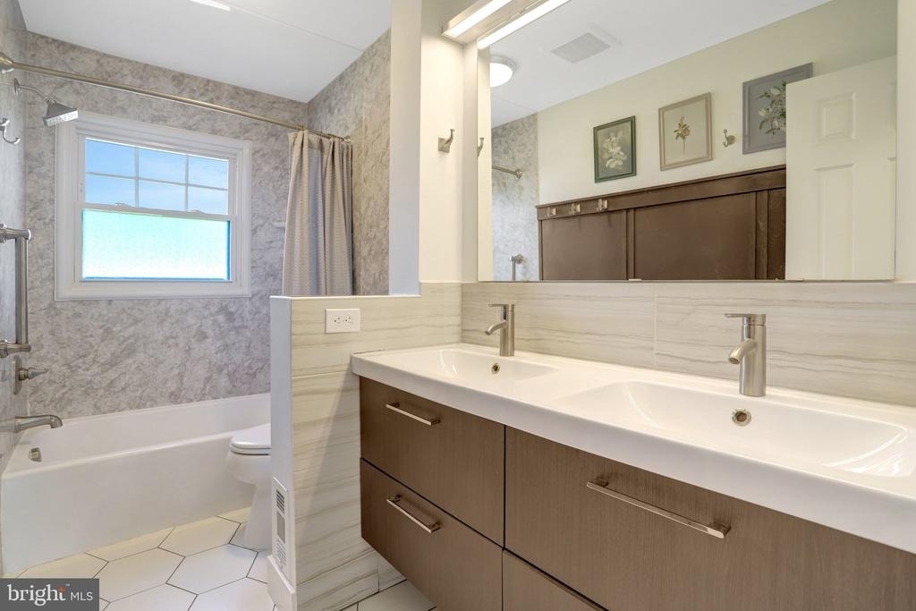 7907 Donelson Street - Photo 48