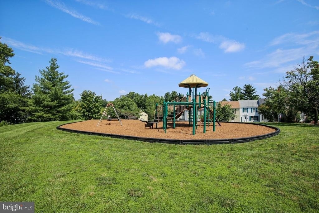 6505 Coachleigh Way - Photo 35
