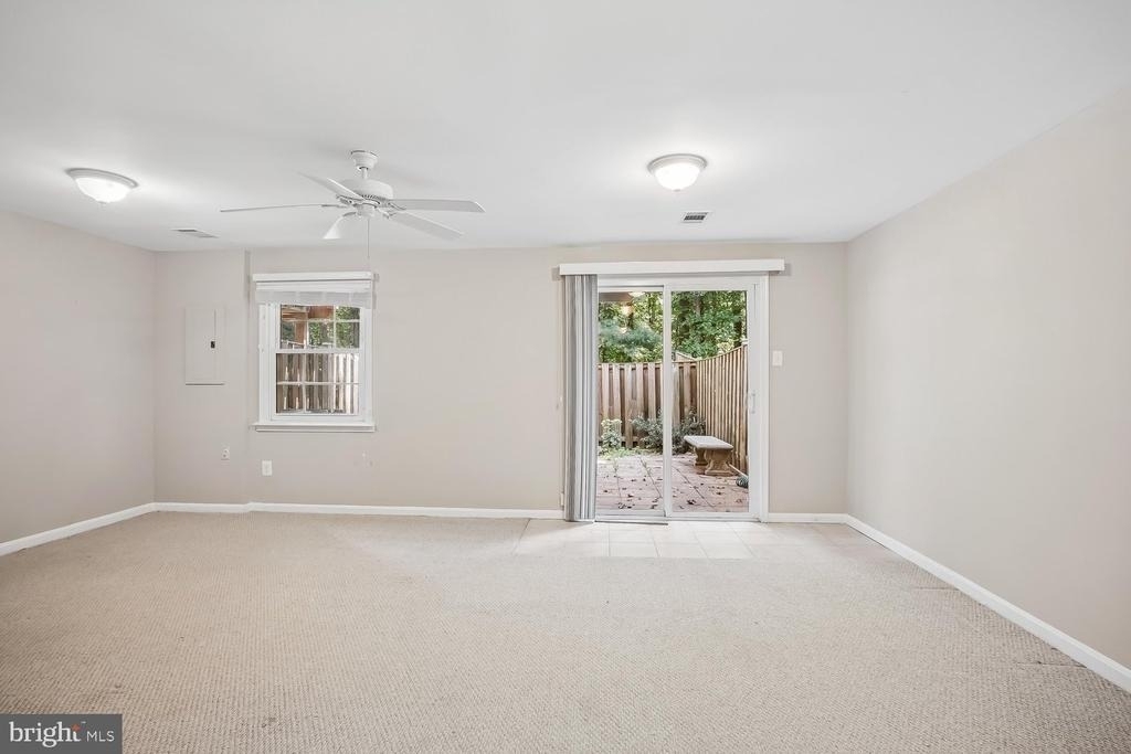 6505 Coachleigh Way - Photo 23