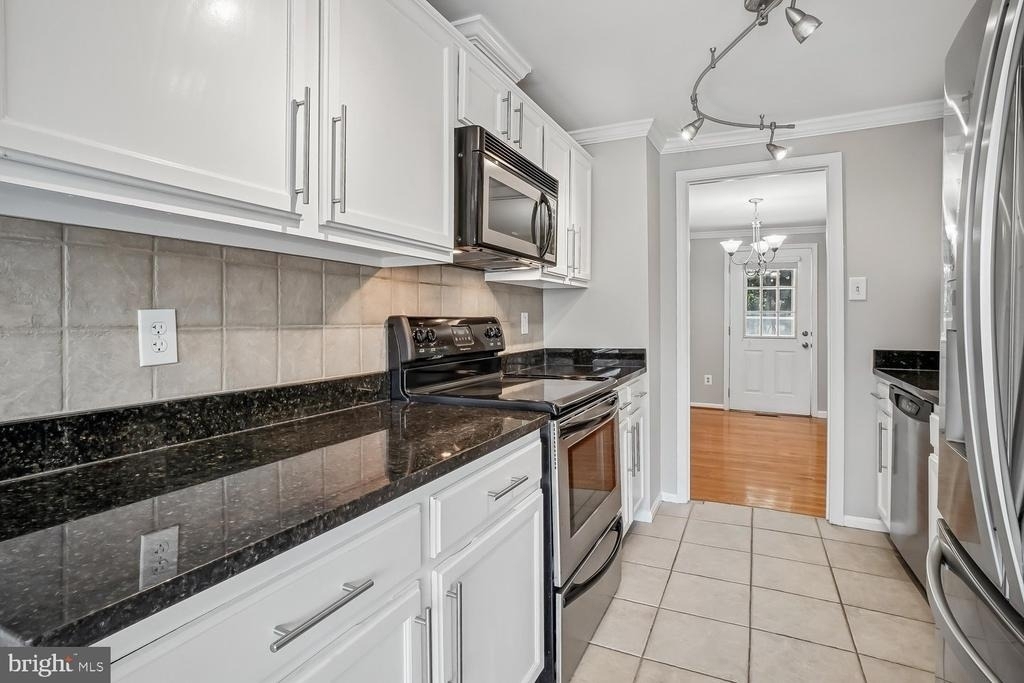 6505 Coachleigh Way - Photo 6