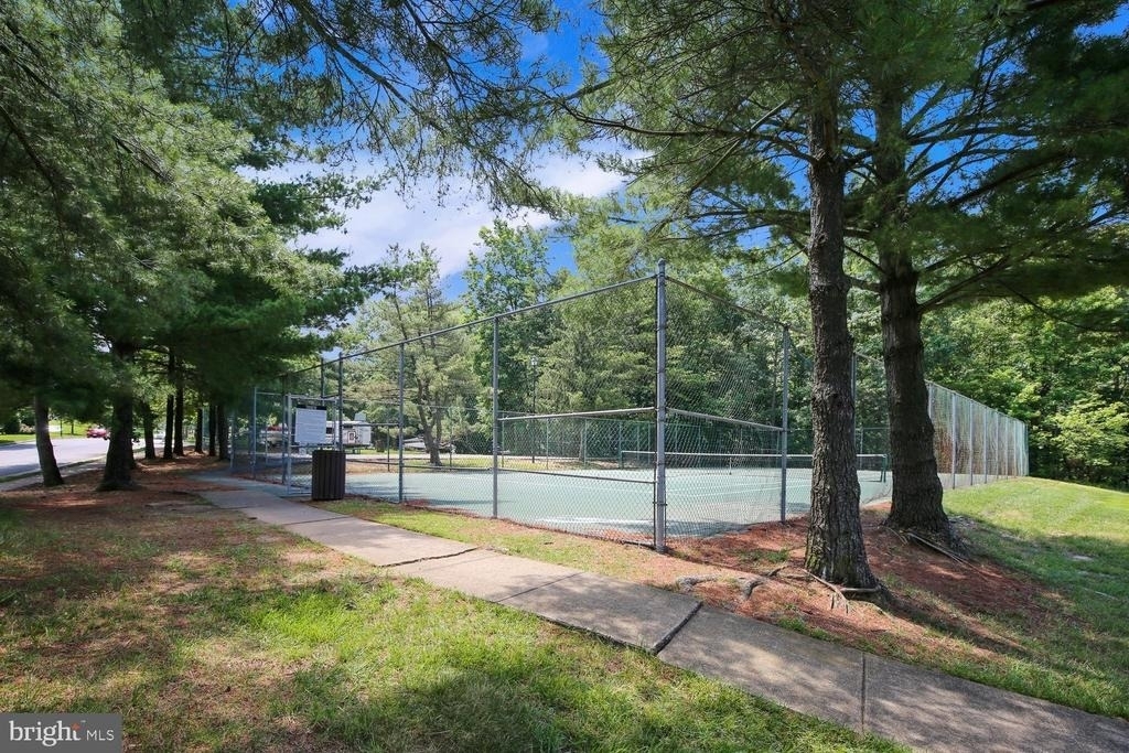 6505 Coachleigh Way - Photo 36