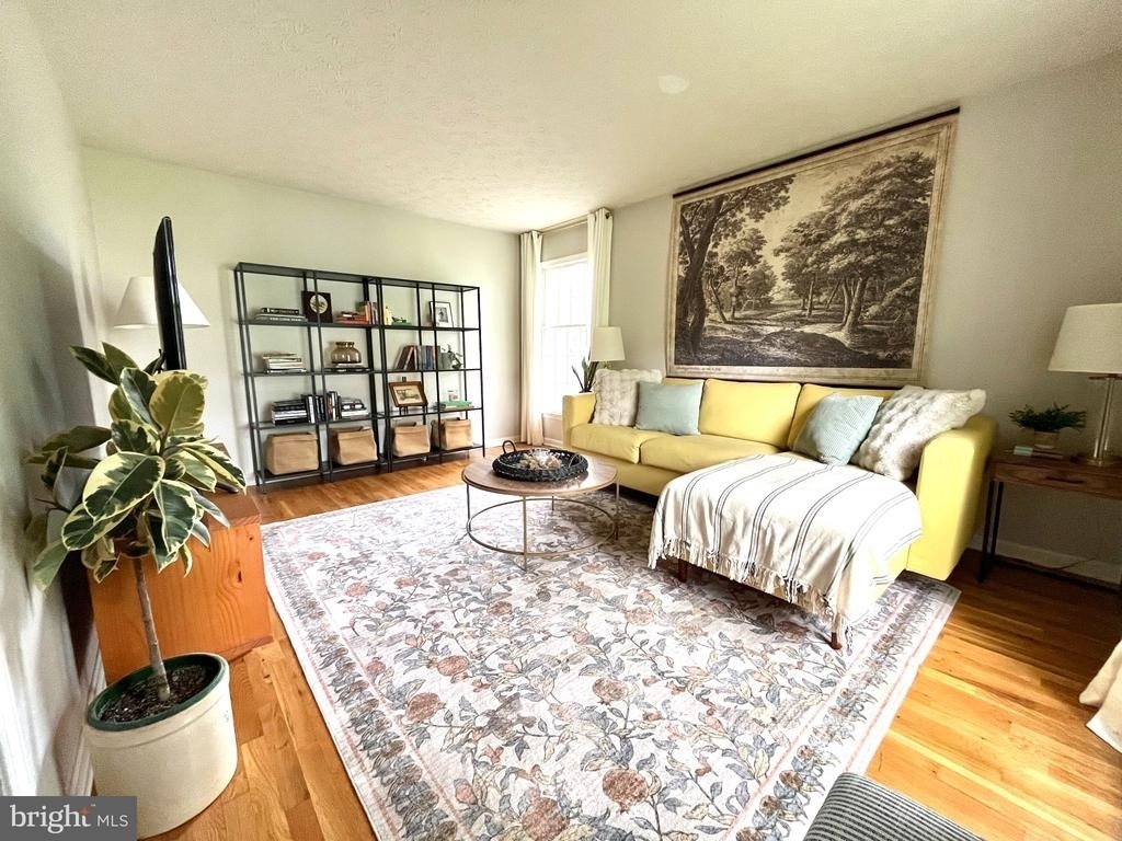 102 Wythe Avenue - Photo 6