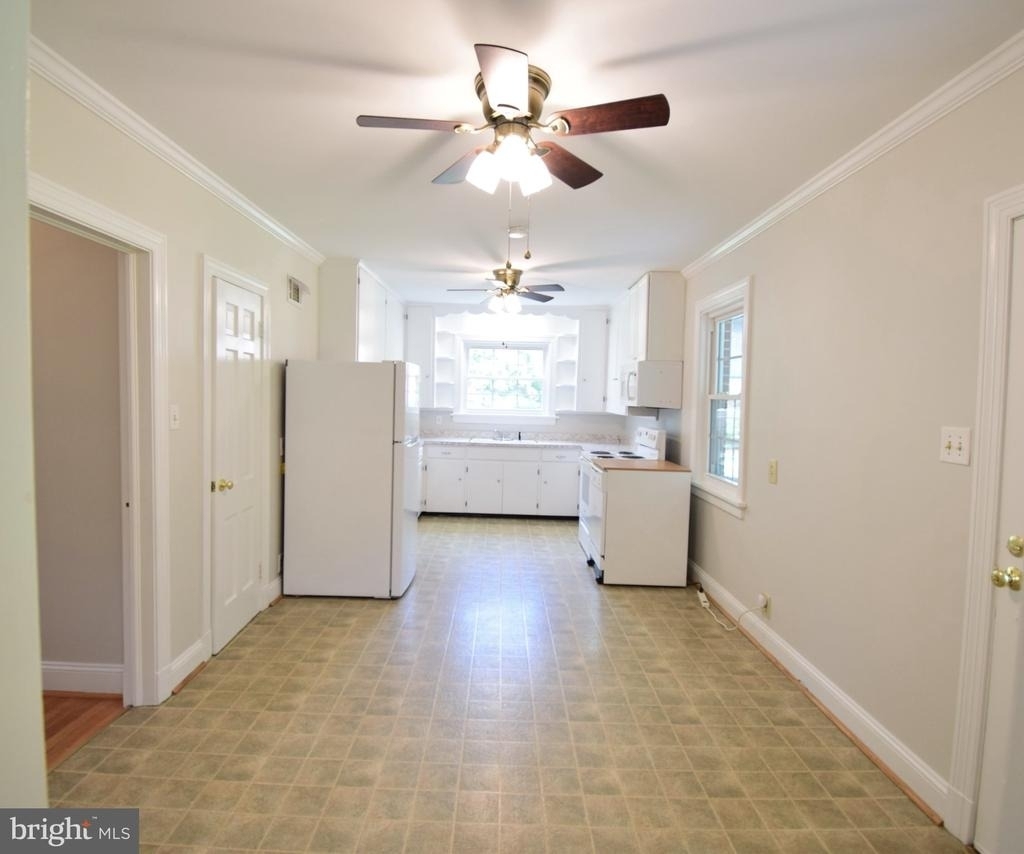 133 Maury - Photo 9